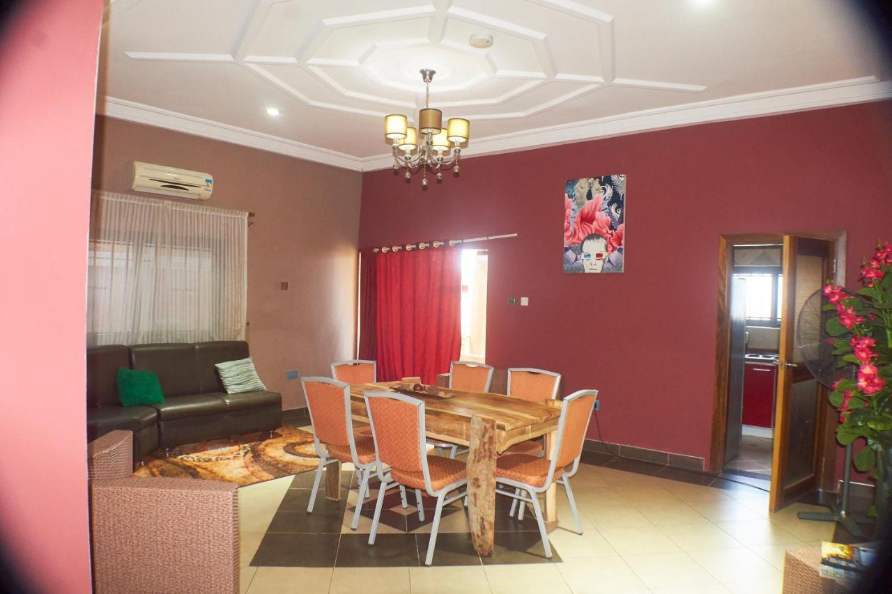 Triple Hill Hotel Weija Luaran gambar
