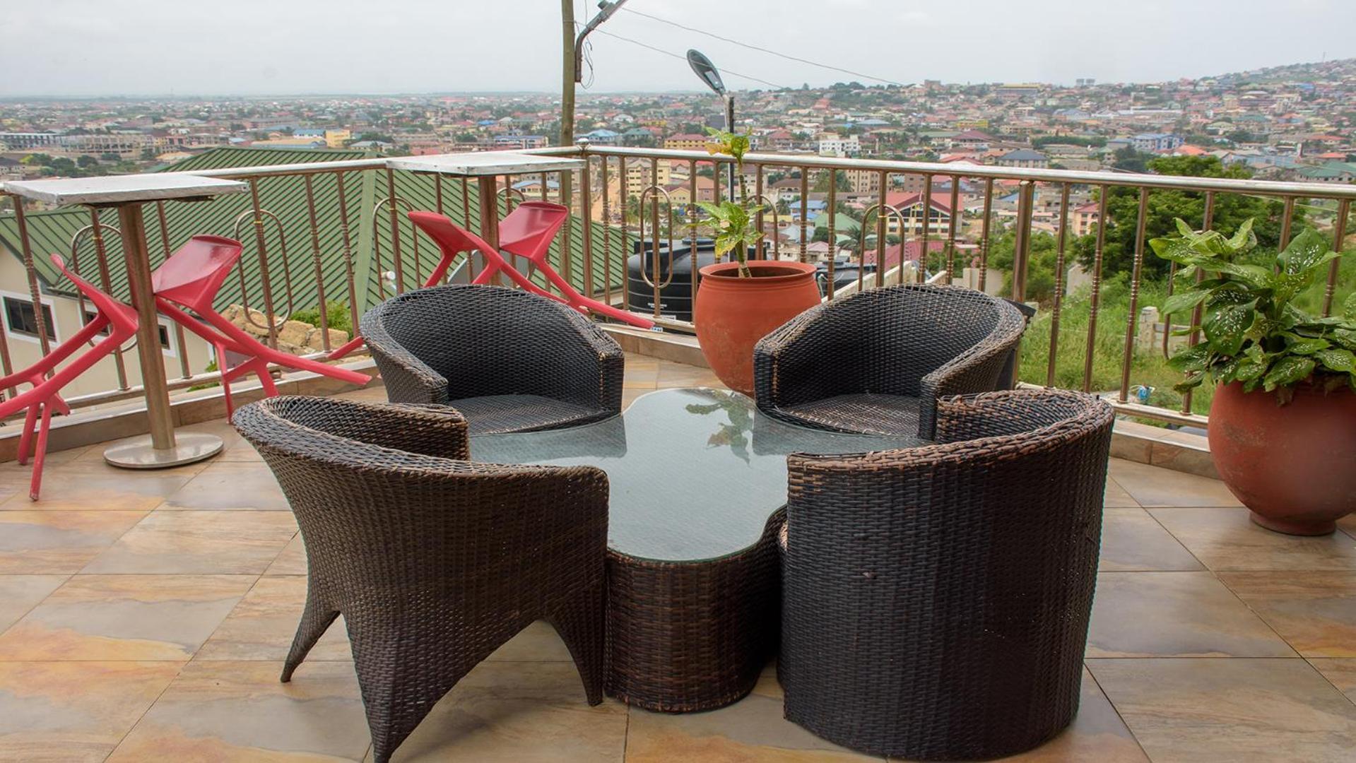 Triple Hill Hotel Weija Luaran gambar