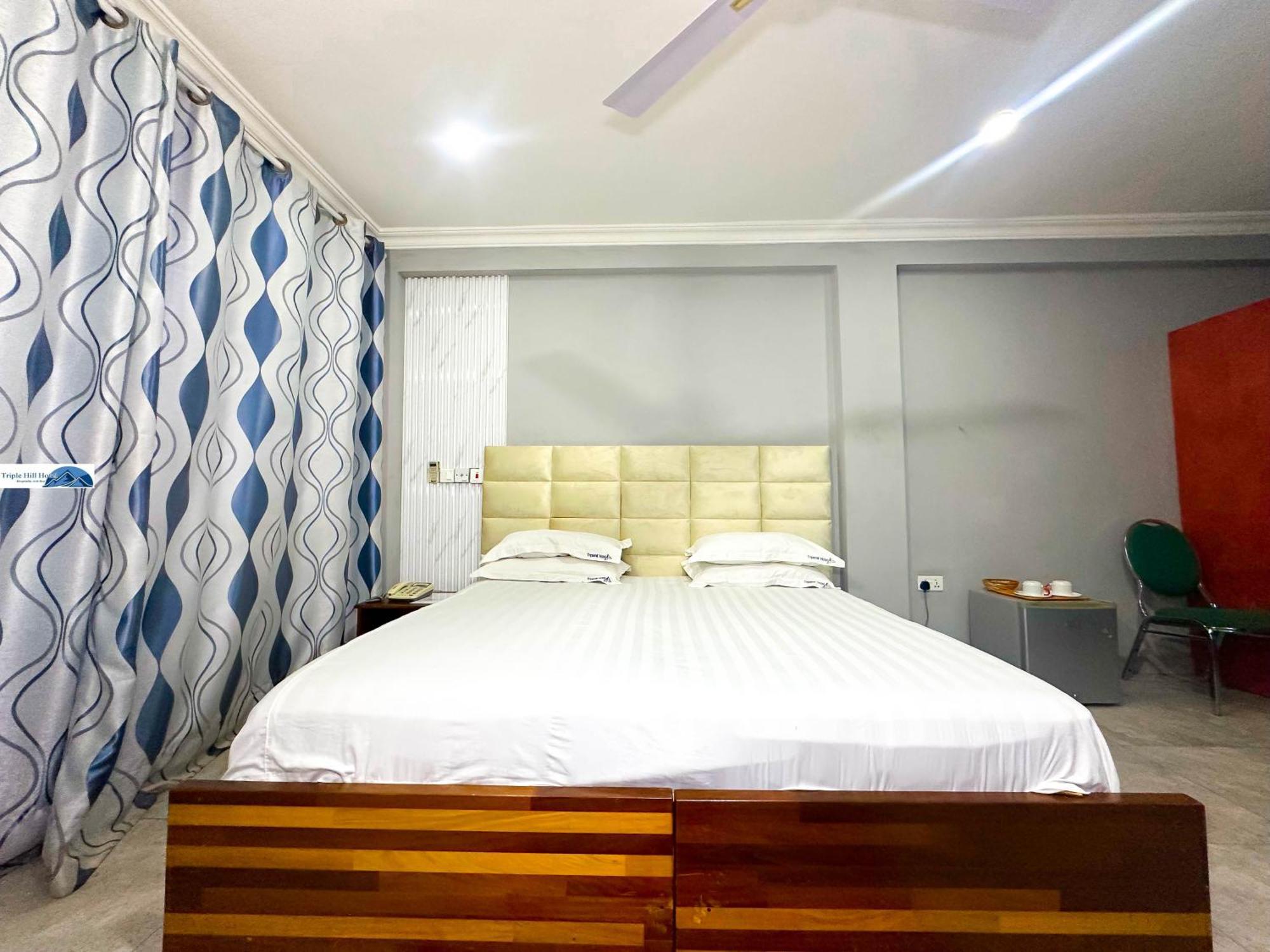 Triple Hill Hotel Weija Luaran gambar
