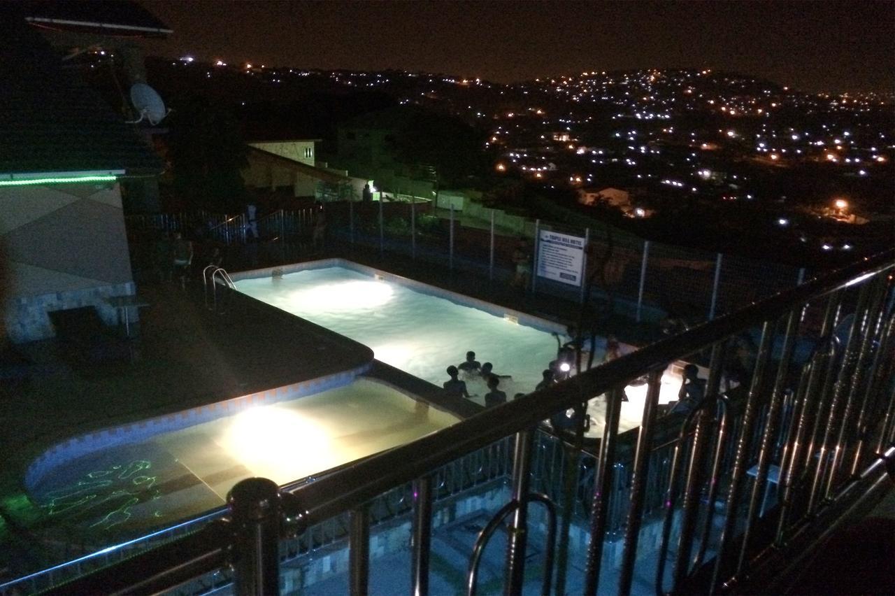 Triple Hill Hotel Weija Luaran gambar